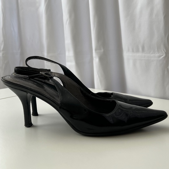 Calvin Klein Patent Kitten Heel - Picture 1 of 2